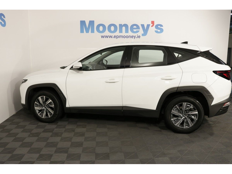 2021 Hyundai Tucson - image 5