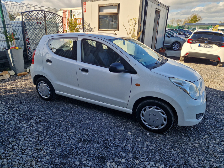 2014 Suzuki Alto - image 5