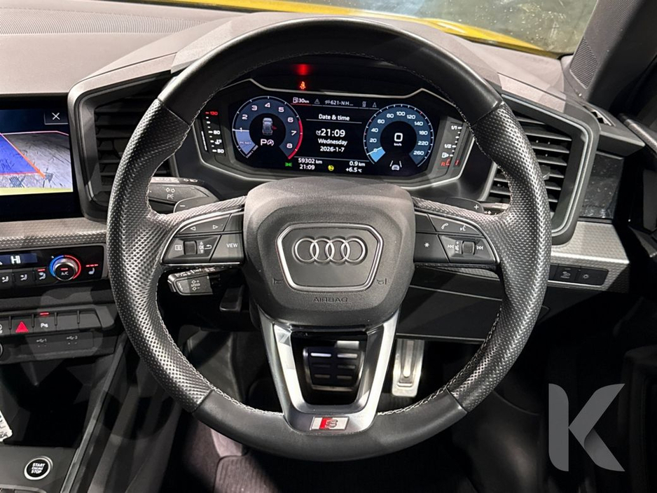 2022 Audi A1 S-LINE - YELLOW/BLACK TWO TONE - PADDLE SHIFT - CRUISE CONTROL - HEATED SEAT - DIGITAL DASH - REVERSE CAMERA €25,950