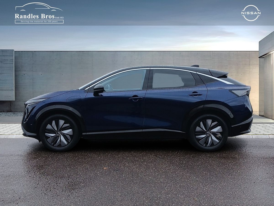 2023 Nissan Ariya - image 3