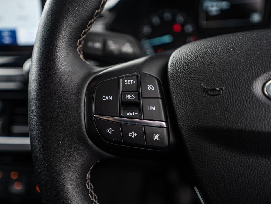 2020 Ford Fiesta - image 24