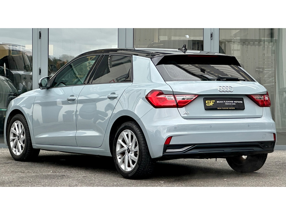 2022 Audi A1 - image 3