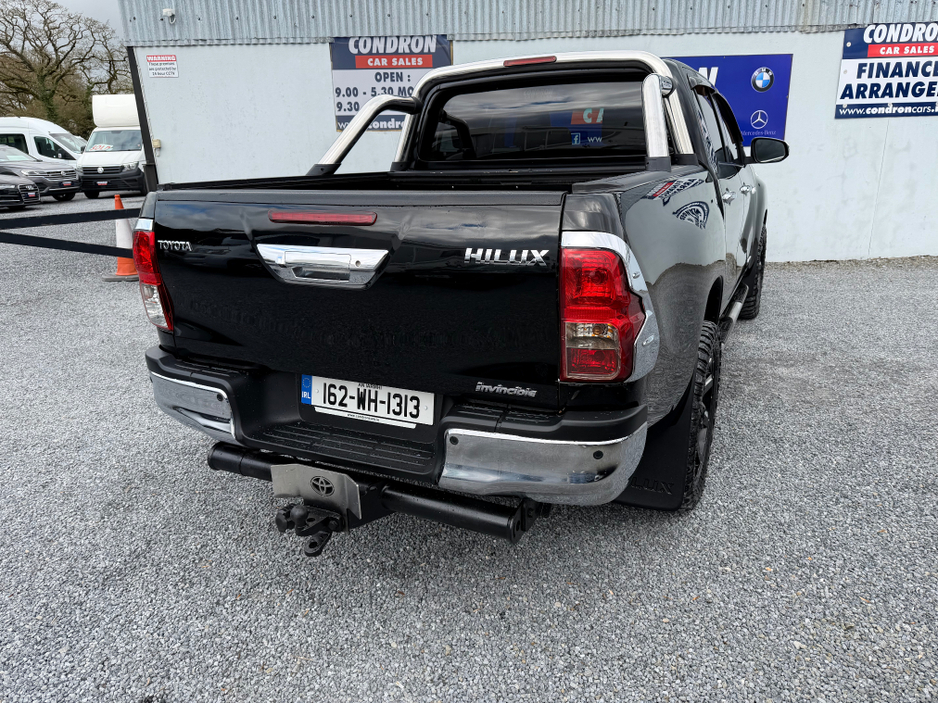 2016 Toyota Hilux - image 13