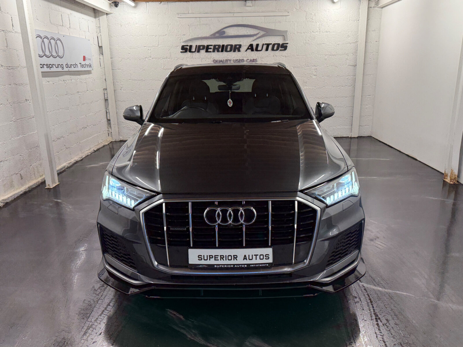 2021 Audi Q7 55 TFSI e S Line €54,995