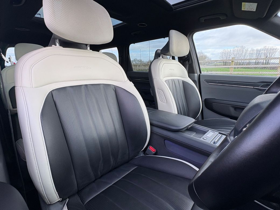 2024 Kia EV9 - image 7