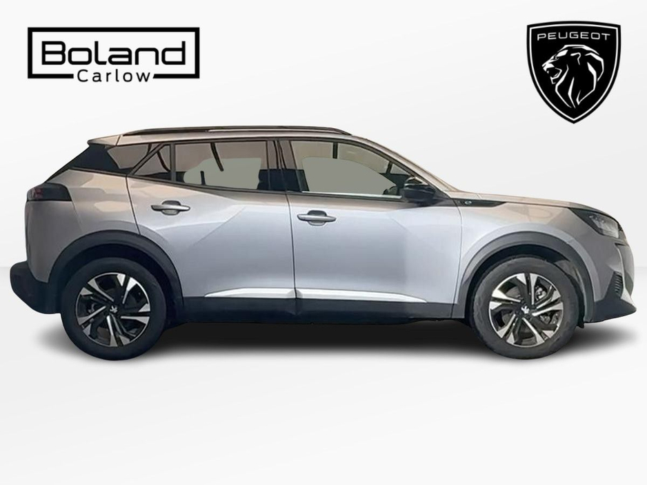 2023 Peugeot 2008 - image 4