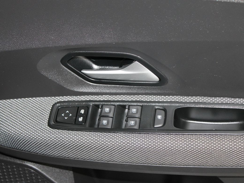 2023 Dacia Sandero - image 26