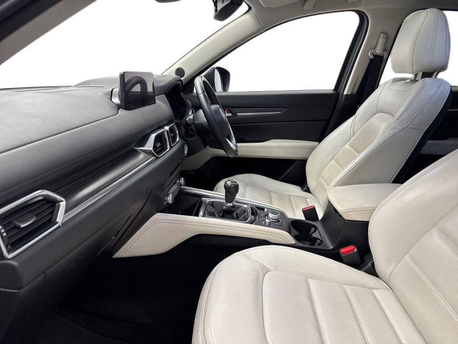 2022 Mazda CX-5 - image 2