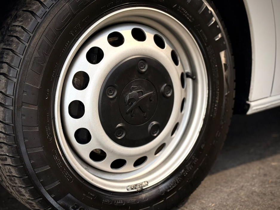 2023 Peugeot Expert BLUEHDI PROFESSIONAL PREMIUM L1 // SAME DAY FINANCE