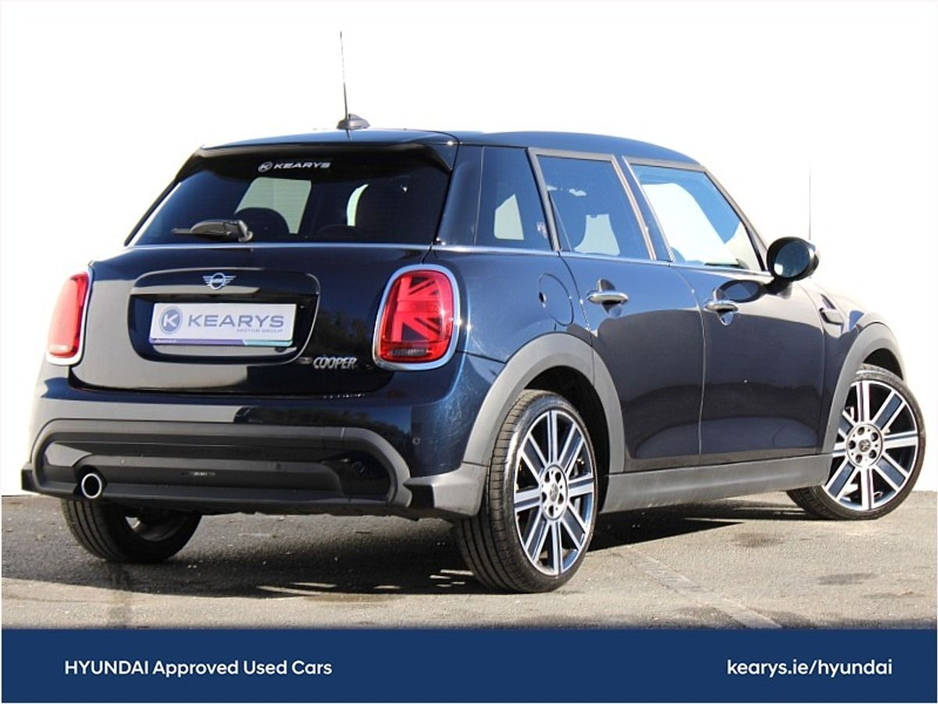 2023 MINI Hatch - image 25