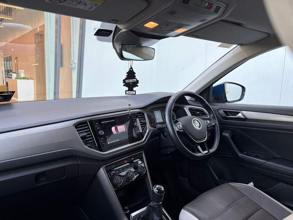 2022 Volkswagen T-Roc Design 1.0 TSI M6F 110HP 5DR €25,950