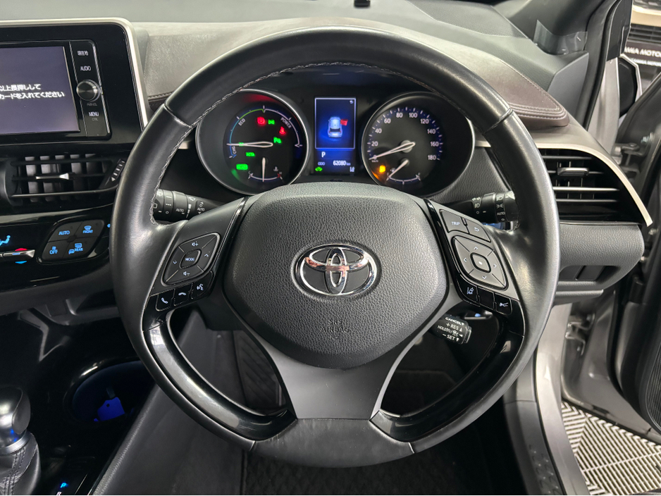 2017 Toyota C-HR - image 7