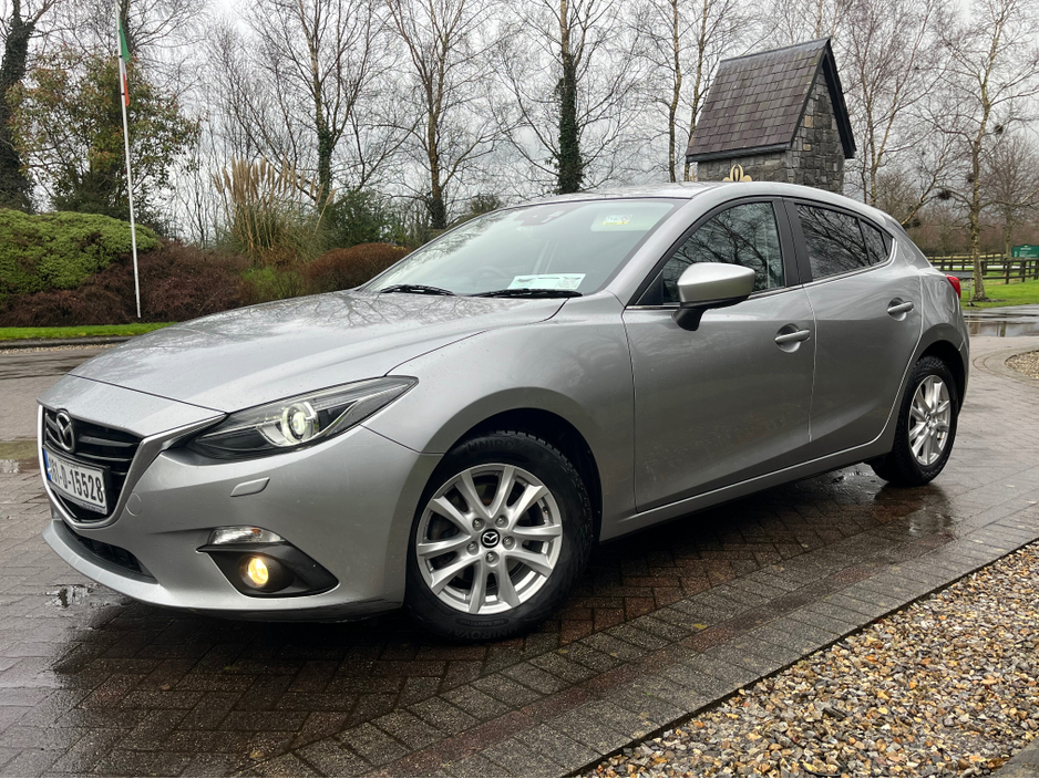 2016 Mazda Mazda3 - image 4