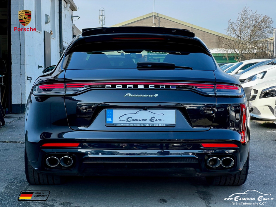 2022 Porsche Panamera - image 28