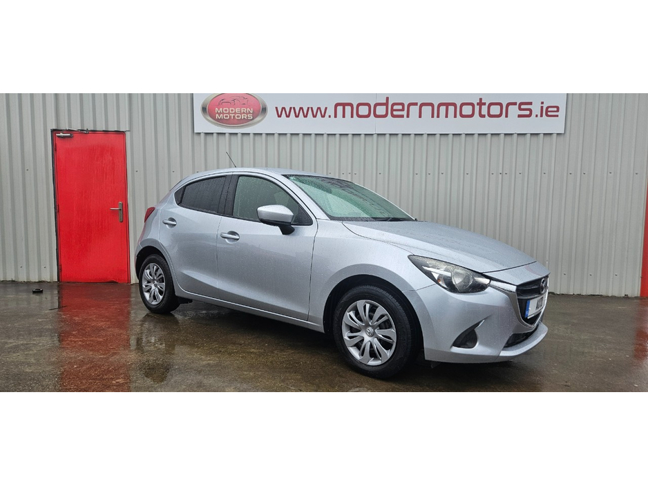 2017 Mazda Mazda2 - image 8