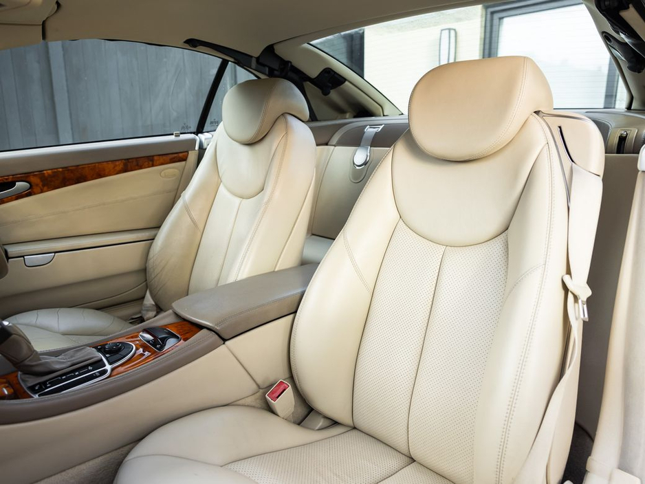 2003 Mercedes-Benz SL Class - image 26