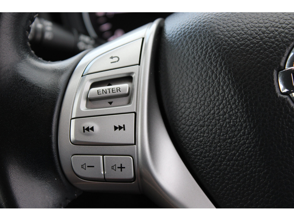 2016 Nissan Pulsar 1.2 SV €8,950