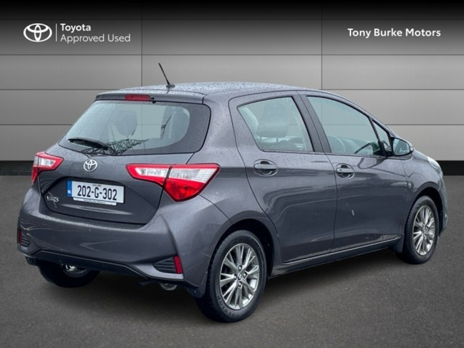 2020 Toyota Yaris - image 2