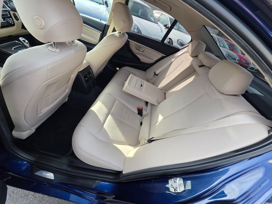 2016 BMW 3 Series - image 10