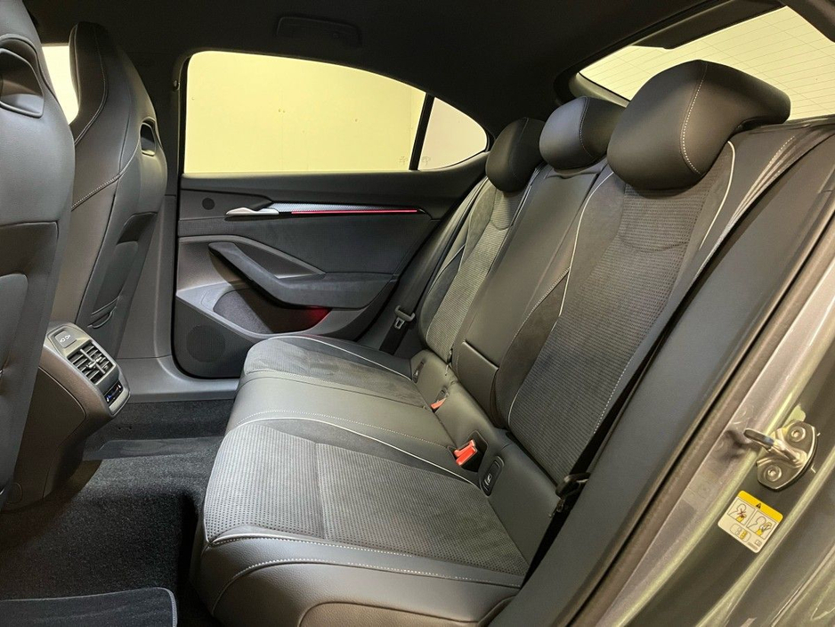 2025 Skoda Superb Sportline DSG 2.0TDI 150BHP - Reversing Camera - Climate Control - Heated Seats - Cruise Control - Keyless Start - Apple CarPlay/Android Auto €53,950