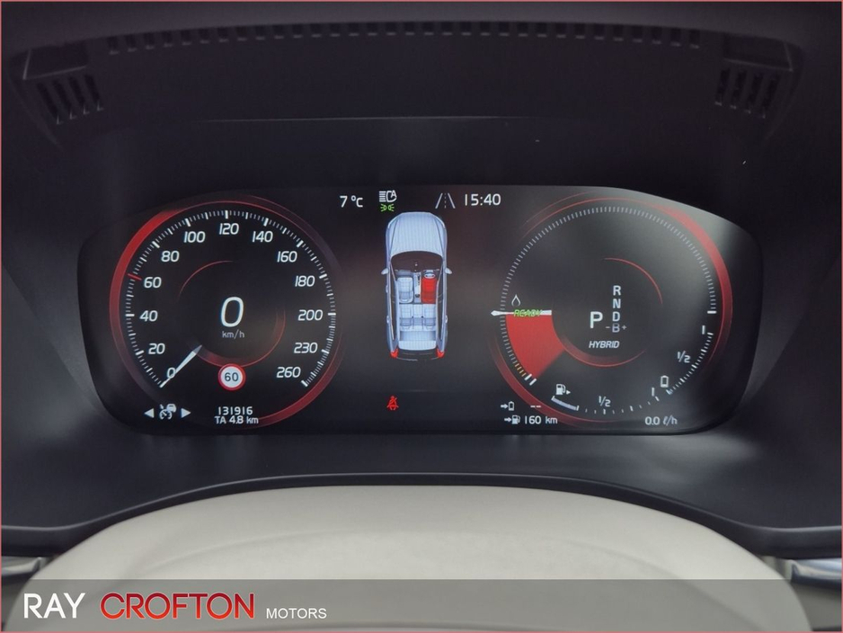 2020 Volvo XC60 - image 11