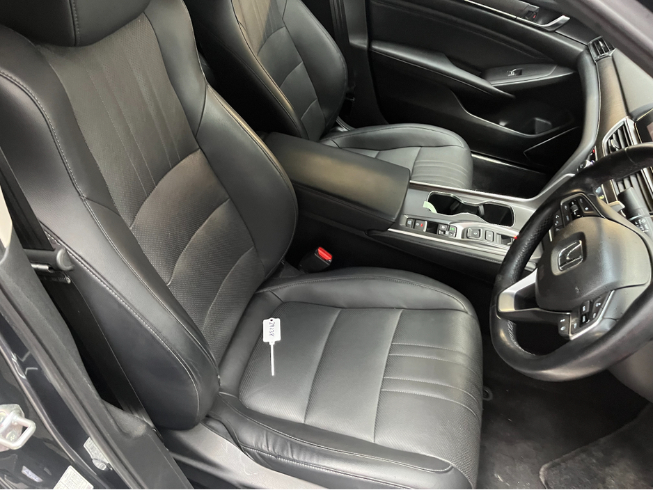 2023 Honda Accord - image 12