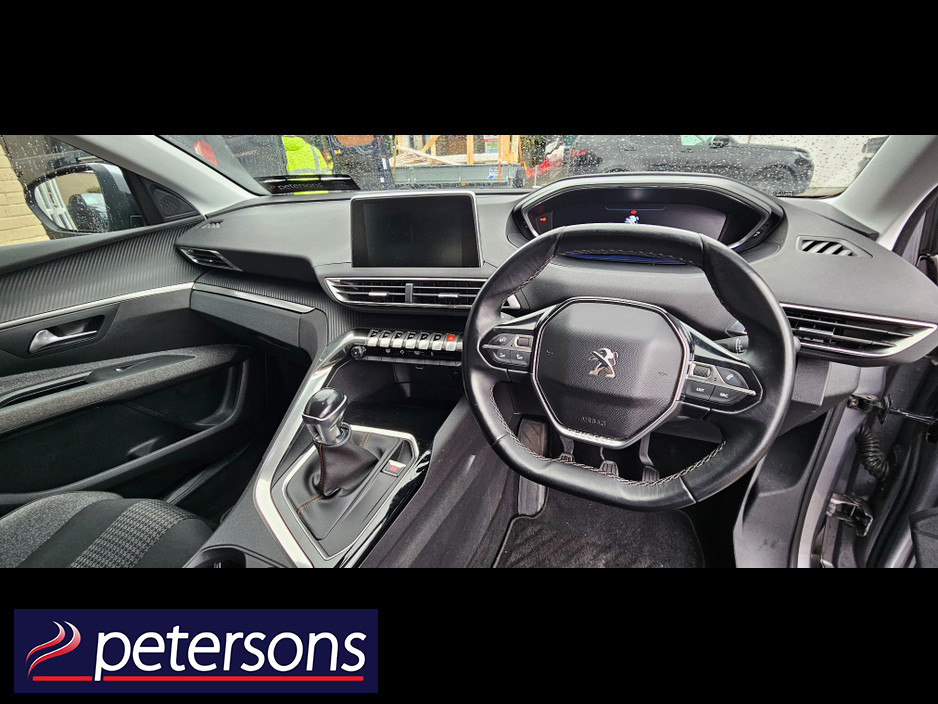 2018 Peugeot 5008 ACTIVE 1.2 130 4DR 7 SEATER €18,950