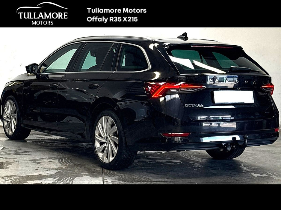 2024 Skoda Octavia - image 3