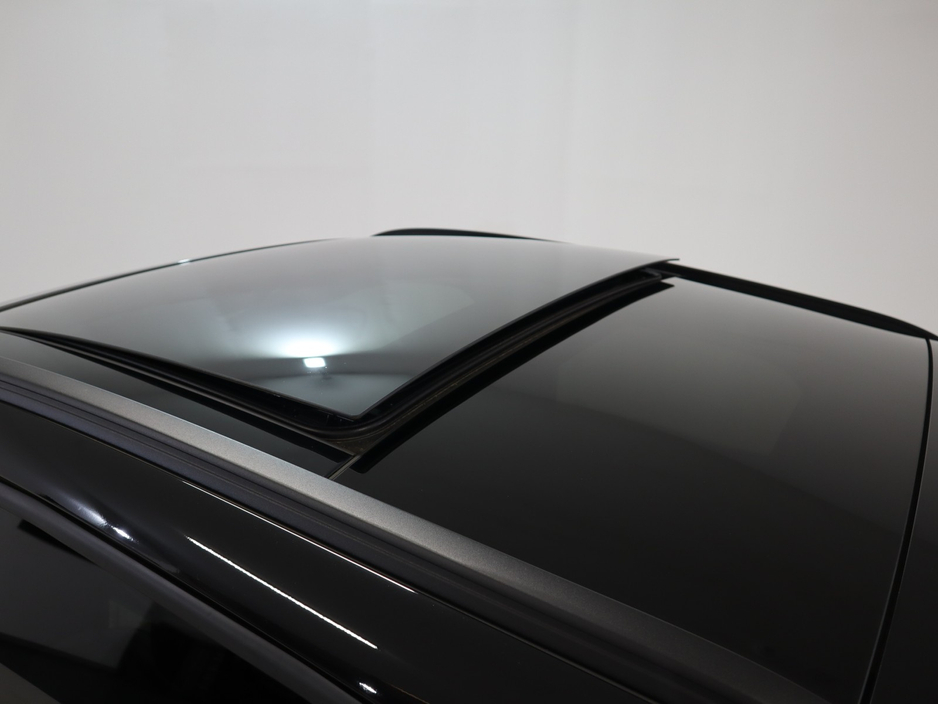 2022 Ford Kuga - image 9