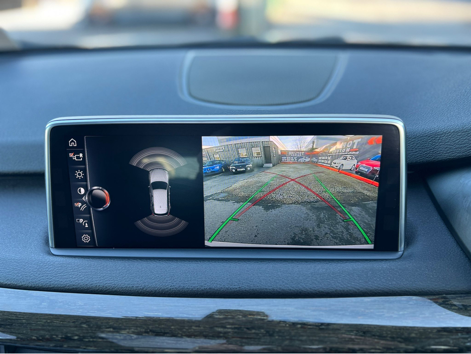 2017 BMW X5 - image 18