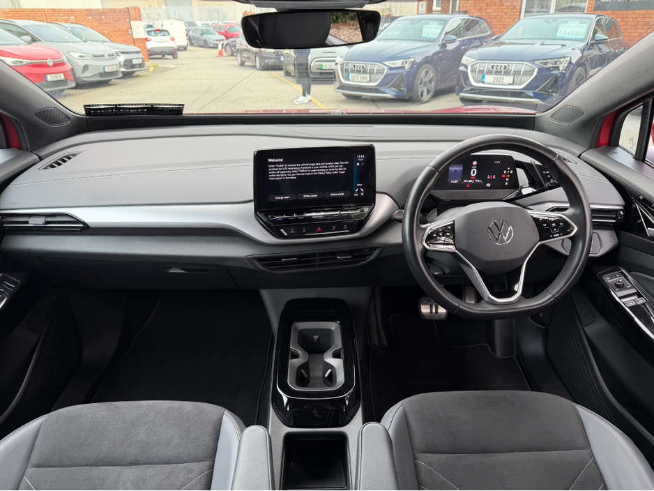 2023 Volkswagen ID.4 - image 25
