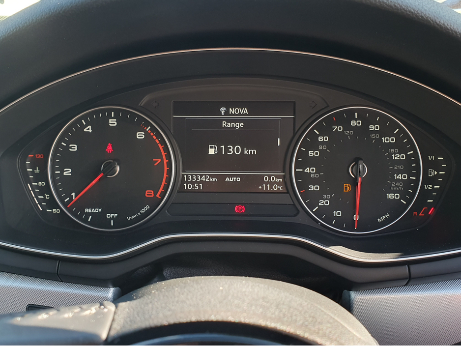 2016 Audi A4 - image 19