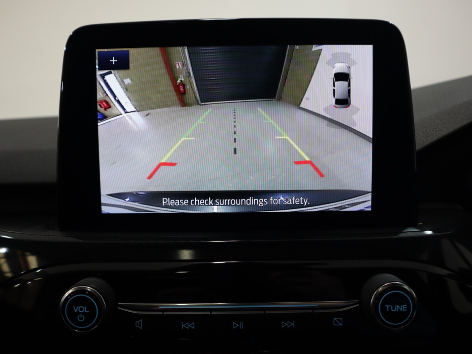 2022 Ford Kuga - image 17