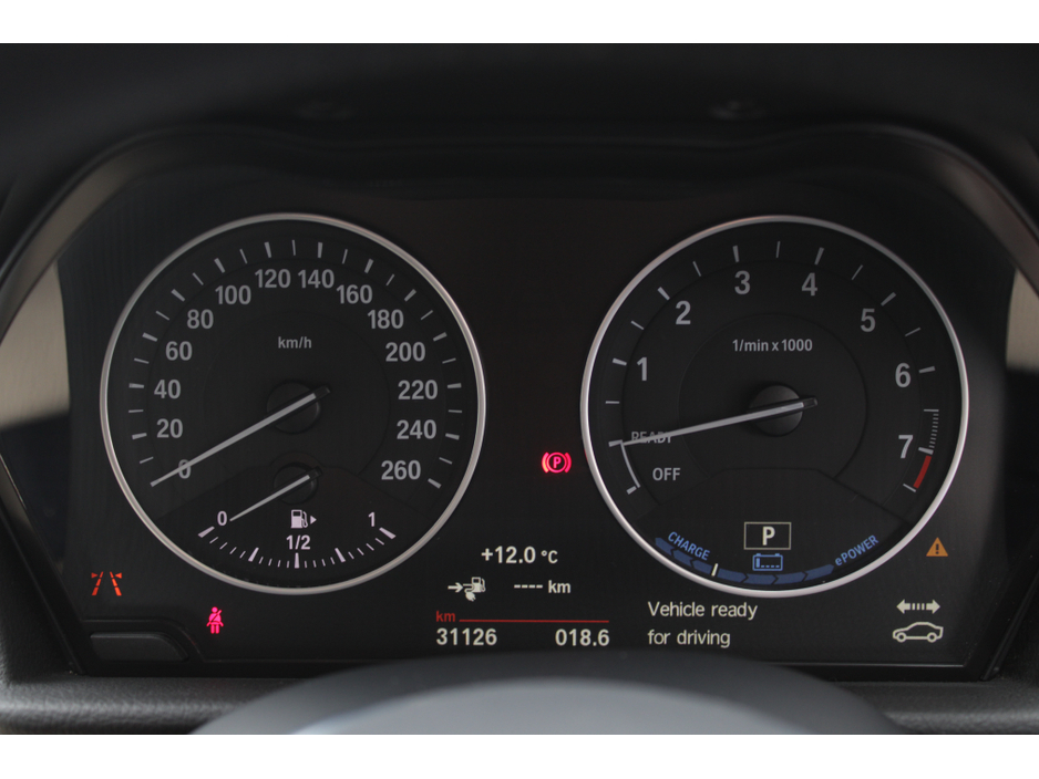 2016 BMW 2 Series Active Tourer - image 12