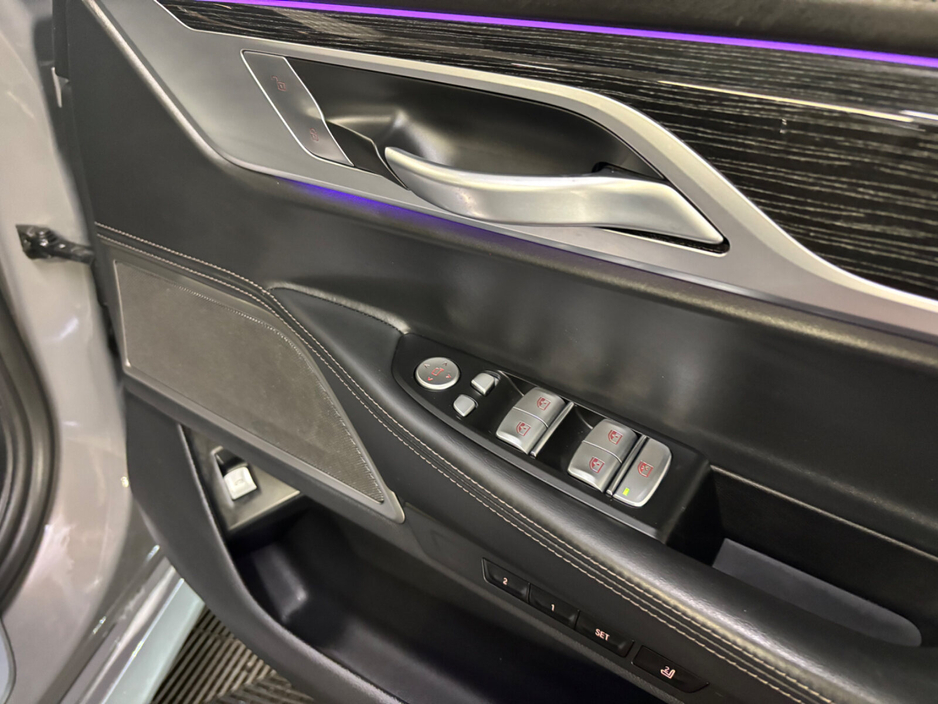 2020 BMW 7 Series  €49,950