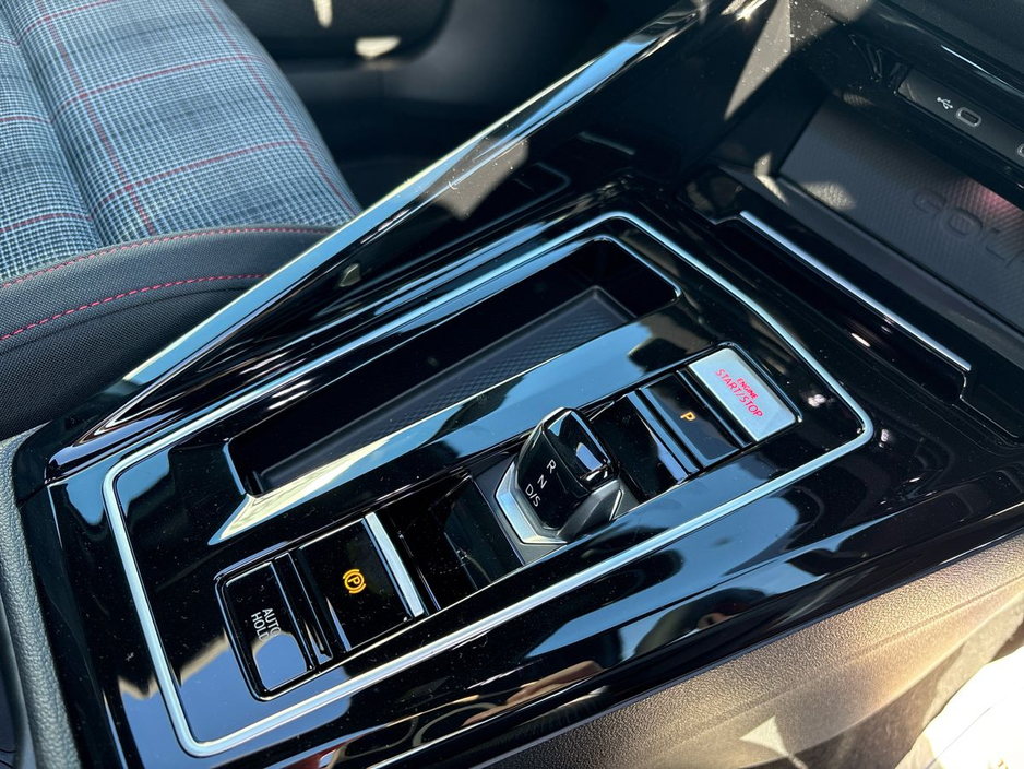 2026 Volkswagen Golf *DEMO* GTI 2.0 TSI 265HP €62,975