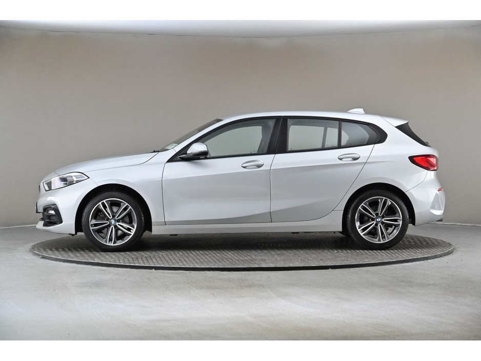 2020 BMW 1 Series - image 5