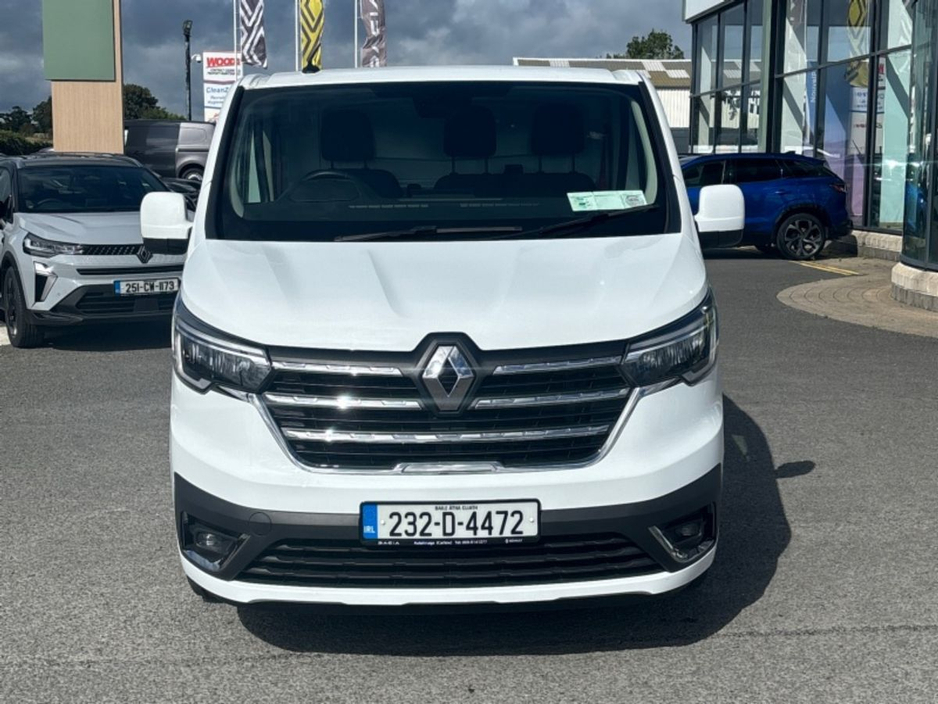 2023 Renault Trafic RED VAN FWD 130 3T1 E6 ex vat price displayed €21,550