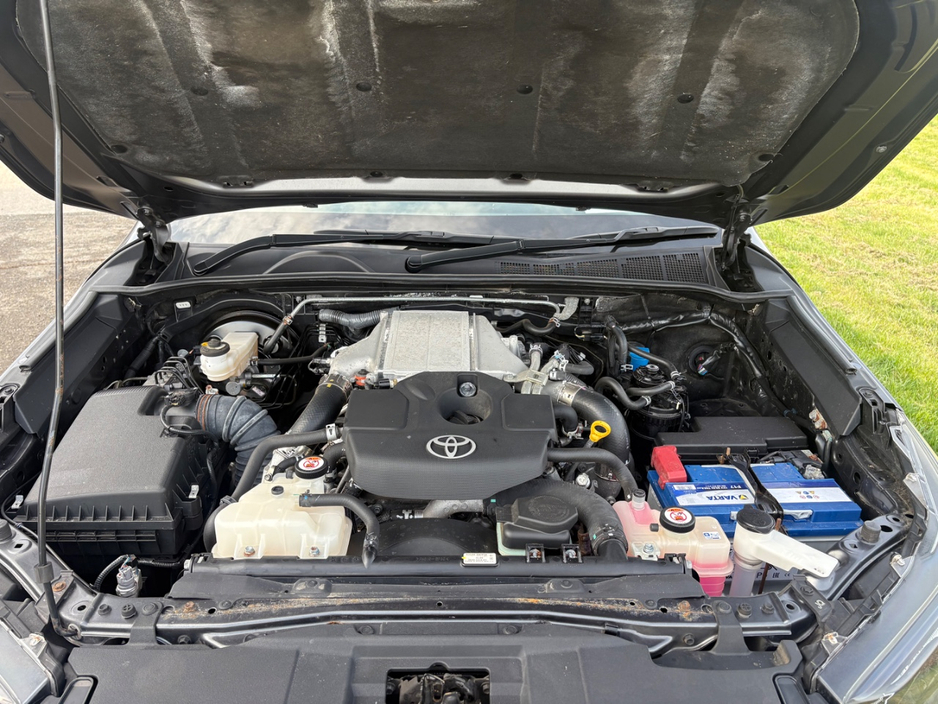 2022 Toyota Hilux - image 14