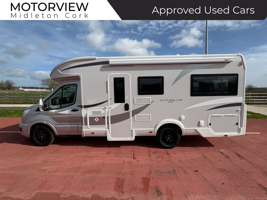 2024 Ford Transit - image 2