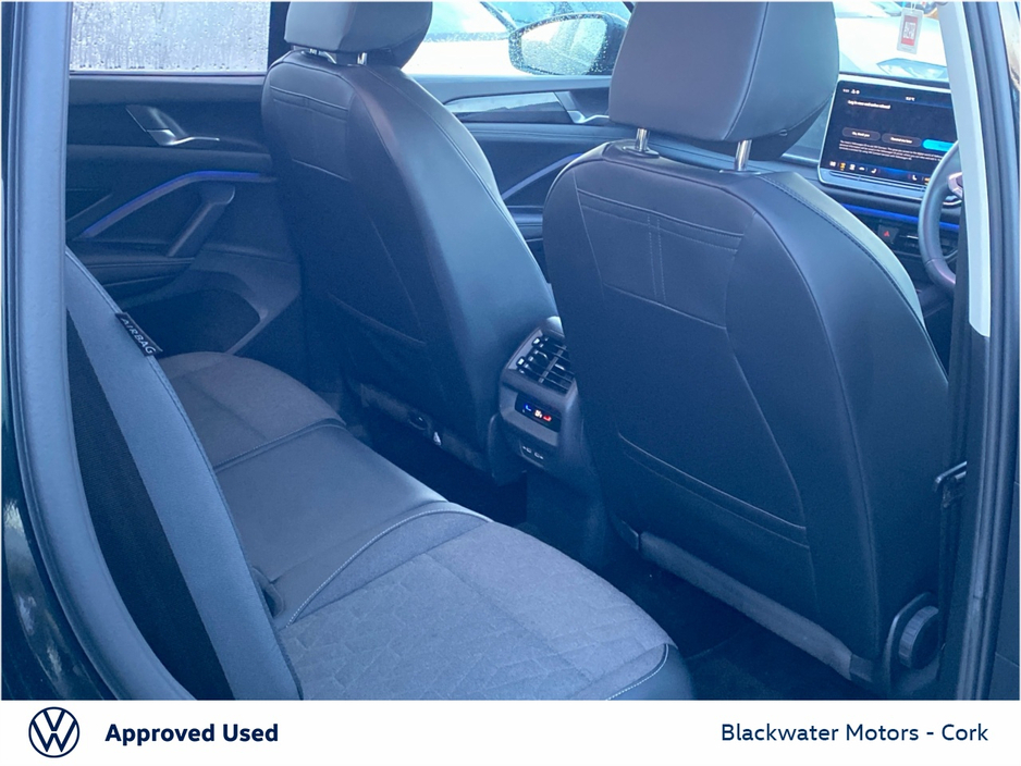 2025 Volkswagen Tayron - image 7