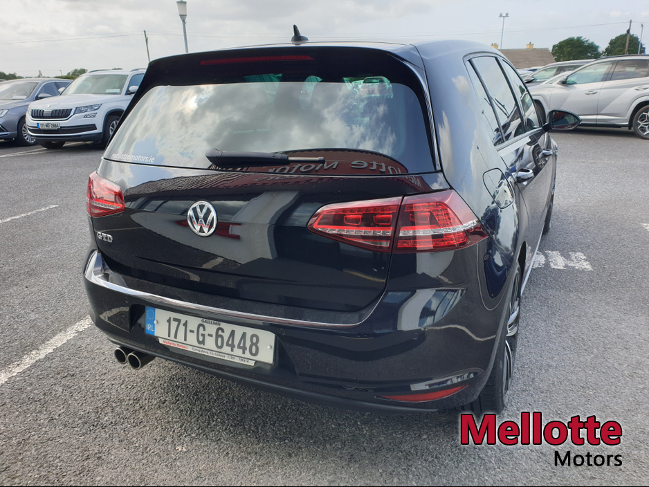 2017 Volkswagen Golf - image 5