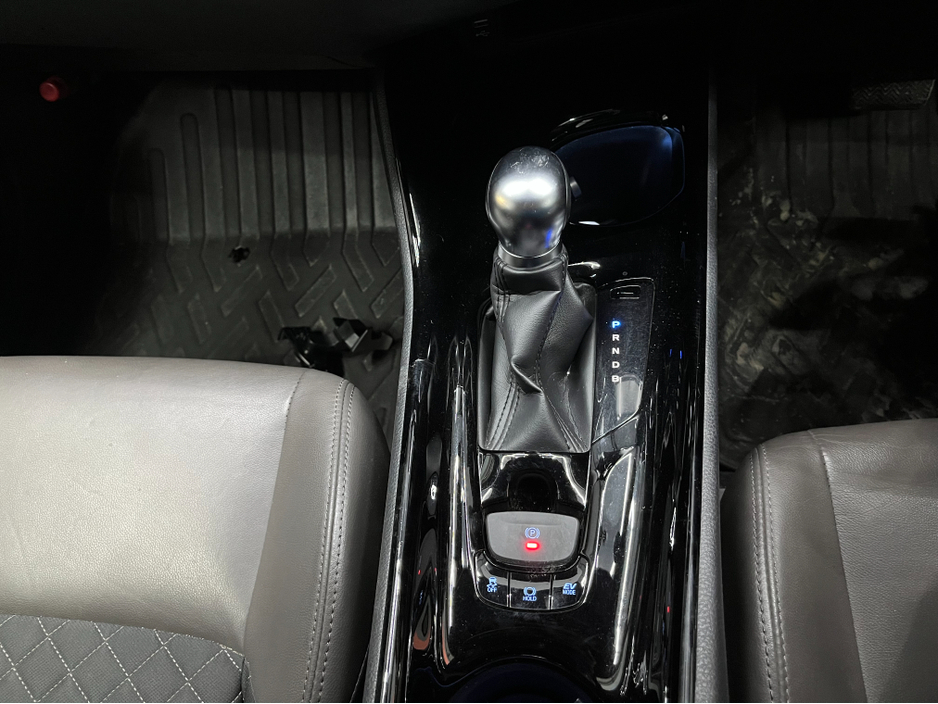 2020 Toyota C-HR €22950! 2020 TOYOTA C-HR G 1.8 AUTOMATIC / CRUISE CONTROL / REVERSE CAMERA / HEATED SEATS €22,950