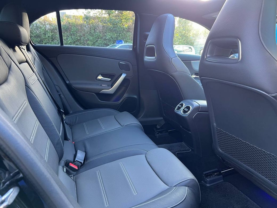 2019 Mercedes-Benz A Class A200d AMG-LINE PREMIUM PLUS // OPENING PAN ROOF // LEATHER HEATED SEATS // VIRTUAL COCKPIT €26,900