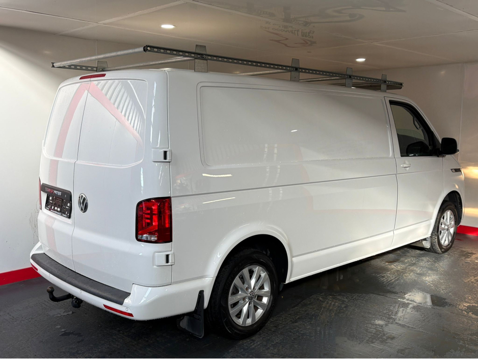 2023 Volkswagen Transporter - image 7