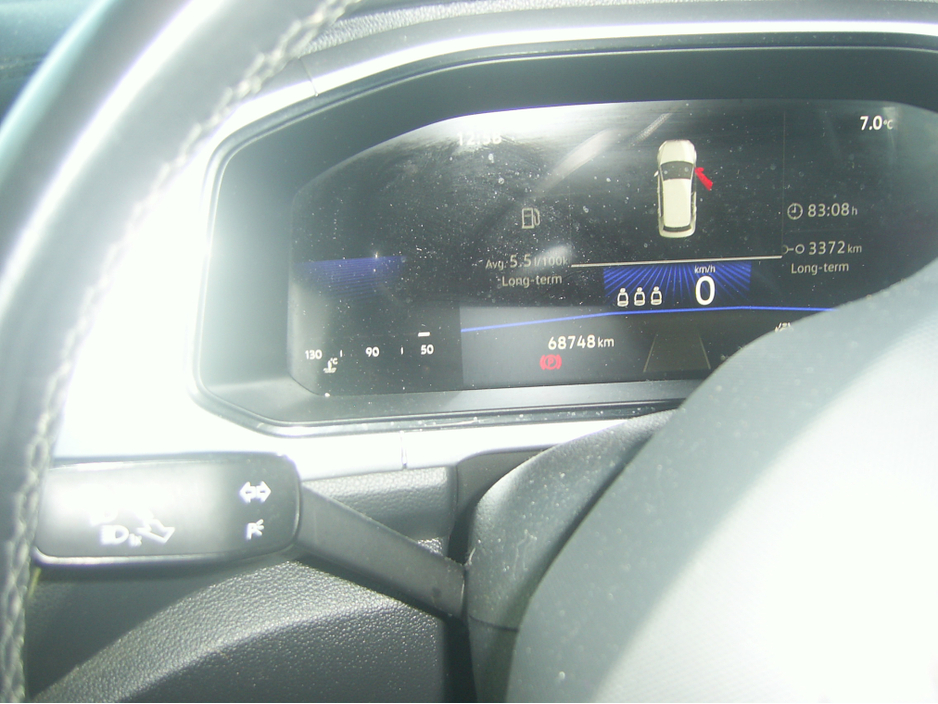 2023 Volkswagen T-Roc LIFE 2.0 TDI MANUAL 6SPEED FWD 1 116HP 5 €29,250