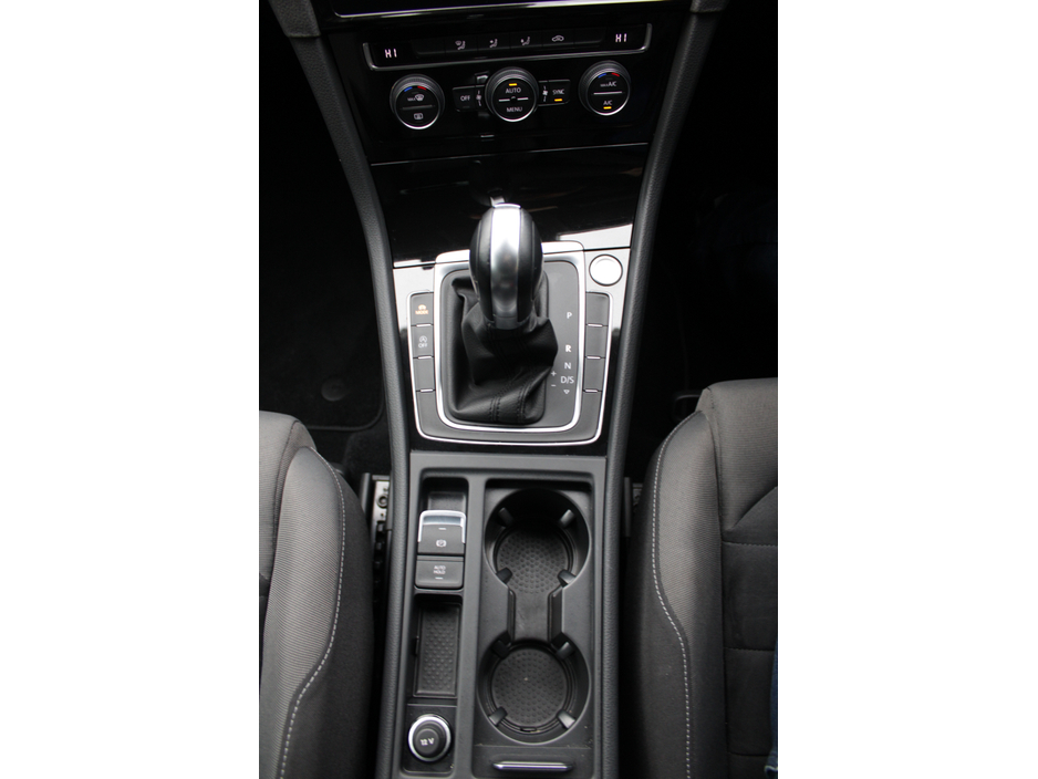 2019 Volkswagen Golf 1.4 TSI HIGHLINE PLUS AUTO  // UPGRADED ALLOYS // STUNNING CAR // BUY WITH CONFIDENCE AA AND SIMI APPROVED DEALER 2026 // FINANCE ARRANGED // ALL TRADE INS WELCOME // WELL WORTH VIEWING // €18,950