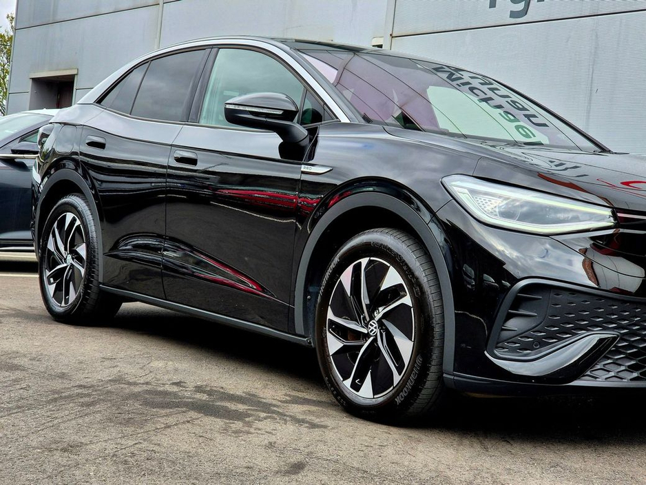 2023 Volkswagen ID.5 - image 8