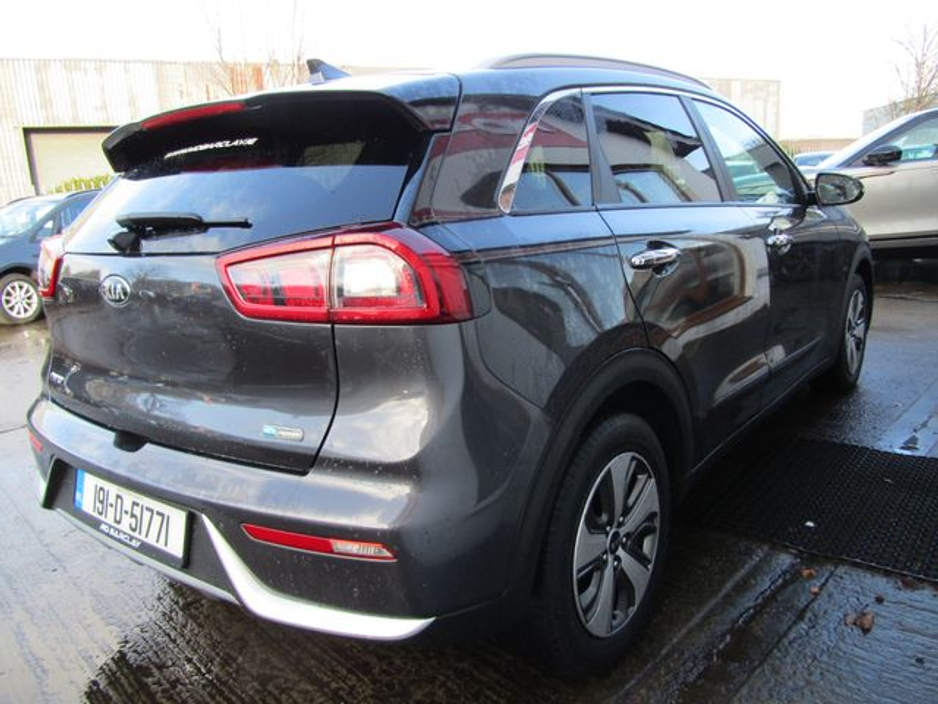 2019 Kia Niro 1.6 GDI 2 104BHP 5DR Auto €17,950