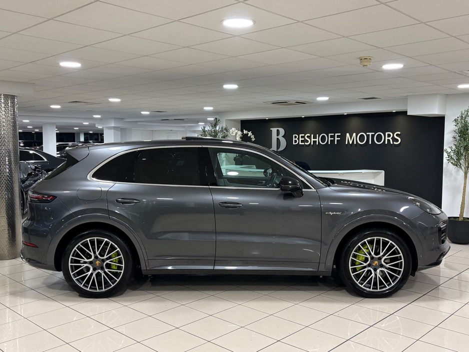 2020 Porsche Cayenne 3.0 V6 E-HYBRID=HUGE SPEC//PAN ROOF//201 D REG=TAILORED FINANCE PACKAGES INCL PCP AVAILABLE=TRADE IN'S WELCOME €59,995
